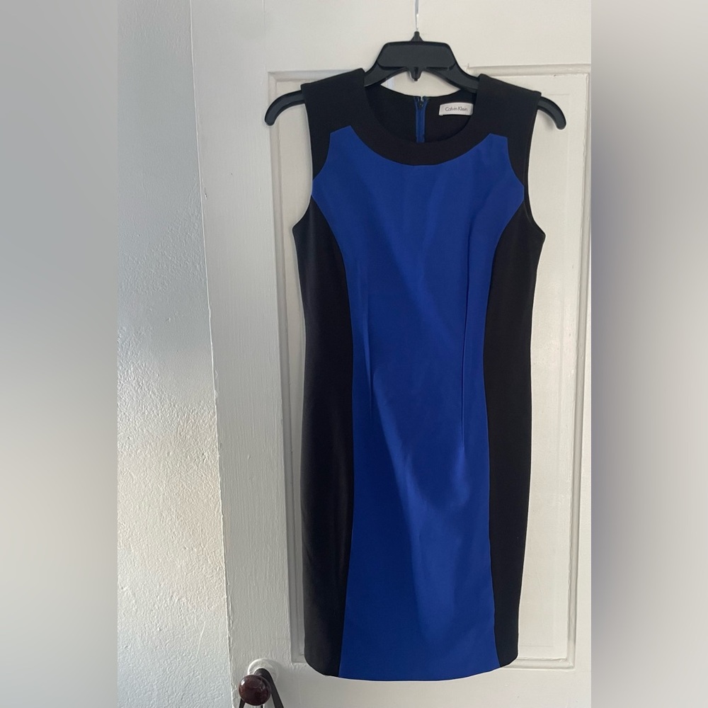 Calvin Klein Black and Blue Sleeveless Mindi Cocktail Dress Party Size 4